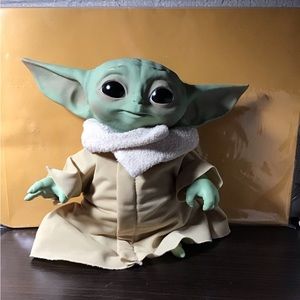 Hasbro Star Wars Grogu Baby Yoda Child Mandalorian Animatronic Action Figure 7”